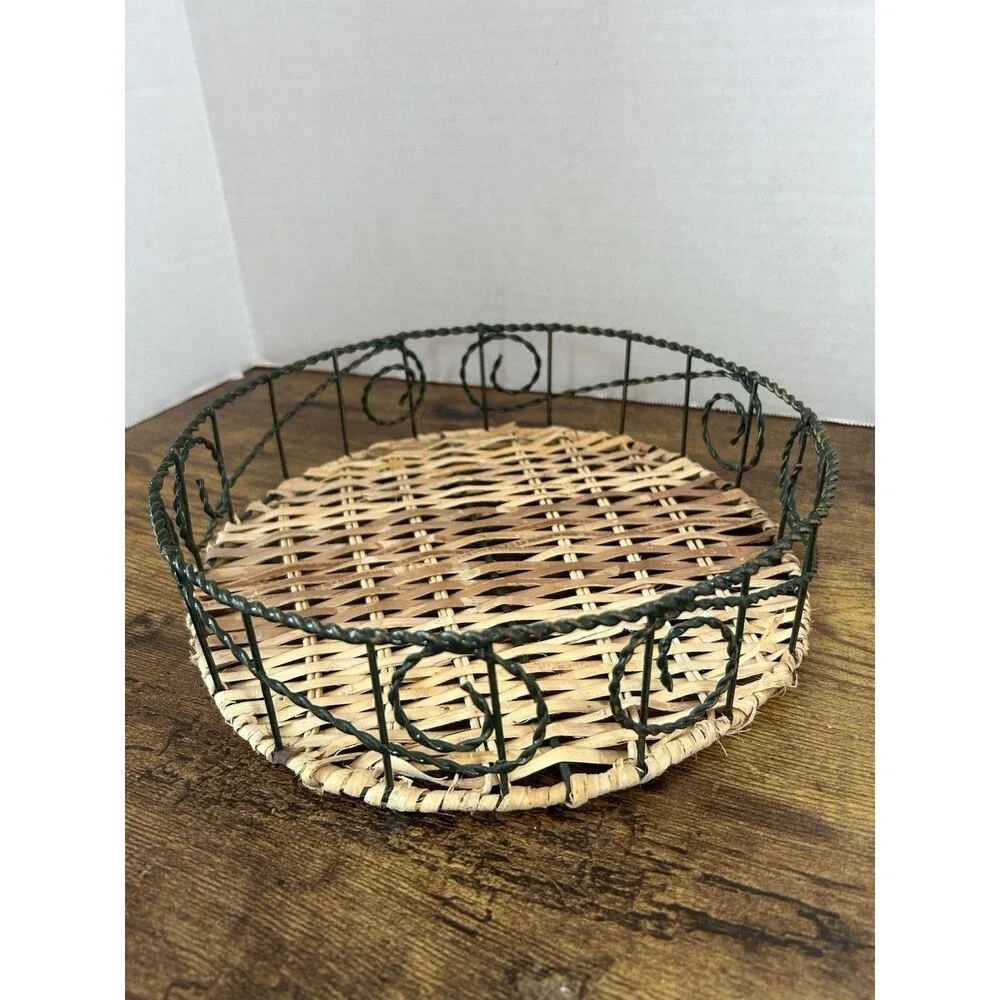 Vintage Wicker Wire Basket Tray Round Farmhouse Boho Cottage Centerpiece Decor